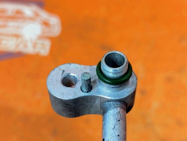 Трубка кондиционера MERCEDES-BENZ S-класс W220 (1998 - 2005) — Разборка Мерседес