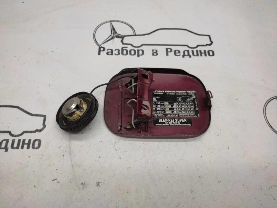 Лючок топливного бака MERCEDES-BENZ C-класс W203/S203/CL203 рестайлинг (2004 - 2008) фото 1 — Разборка Мерседес