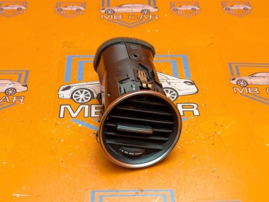 Воздуховод MERCEDES-BENZ C-класс W204/S204/С204 рестайлинг (2011 - 2015) C 180 1.6 7G-Tronic (156 л.с.) &mdash; Разборка Мерседес