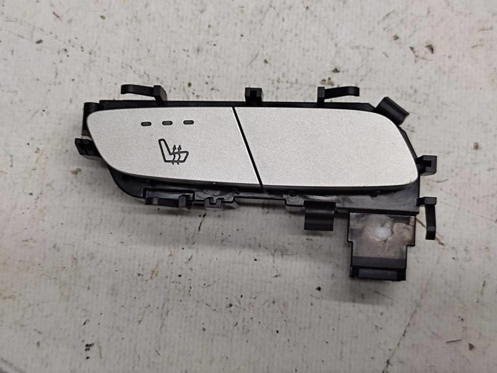 Кнопка обогрева сидений MERCEDES-BENZ GLC-класс X253 (2015 - 2019) фото 1 — Разборка Мерседес
