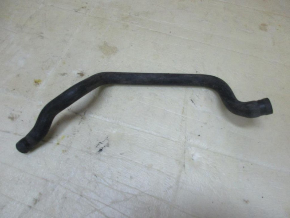 Патрубок ОЖ MERCEDES-BENZ W124 W124/S124/C124/A124 (1984 - 1993) фото 1 — Разборка Мерседес