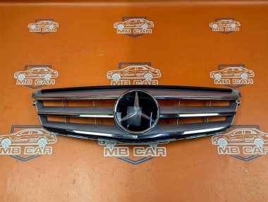 Решетка радиатора MERCEDES-BENZ C-класс W204/S204/С204 рестайлинг (2011 - 2015) — Разборка Мерседес