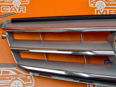 Решетка радиатора MERCEDES-BENZ C-класс W204/S204/С204 рестайлинг (2011 - 2015) — Разборка Мерседес