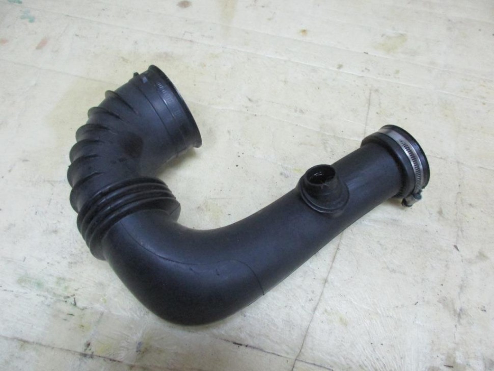 Патрубок турбины MERCEDES-BENZ E-класс W211/S211 (2002 - 2006) фото 1 — Разборка Мерседес