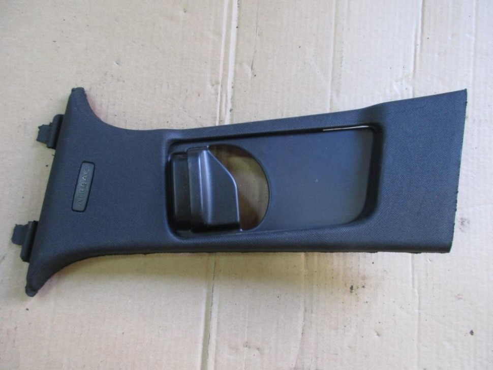 Накладка средней стойки MERCEDES-BENZ C-класс AMG W204/S204/С204 рестайлинг (2011 - 2015) фото 1 — Разборка Мерседес