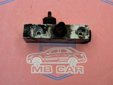 Распределитель гидроподвески MERCEDES-BENZ CL-класс C215 (1999 - 2002) — Разборка Мерседес