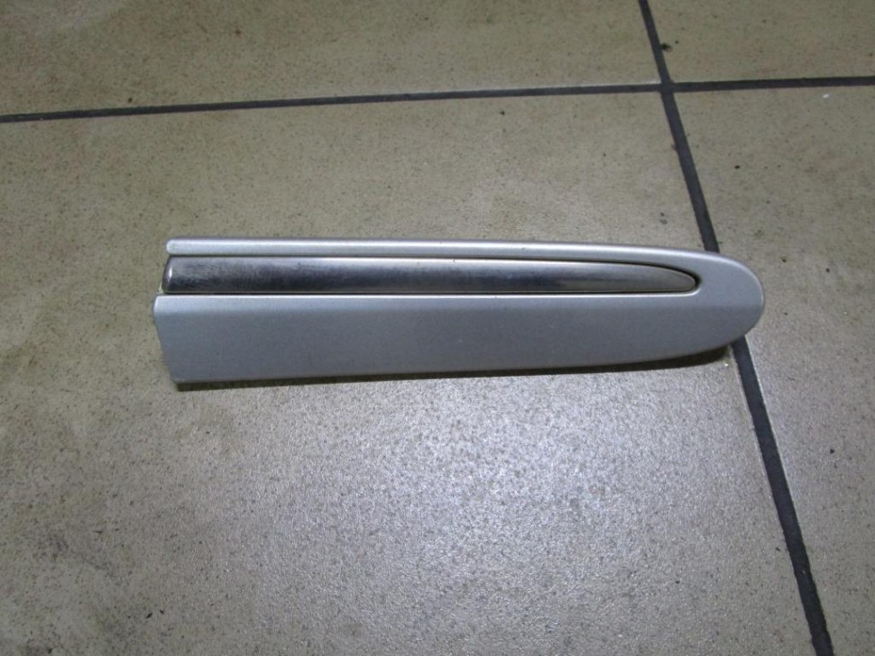 Молдинг крыла правый MERCEDES-BENZ CLK-класс C209/W209 (2002 - 2005) фото 1 — Разборка Мерседес