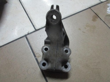 Лапа правая MERCEDES-BENZ S-класс W140 (1991 - 1998) — Разборка Мерседес