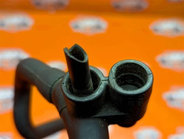 Трубка вентиляции картерных газов MERCEDES-BENZ M-класс W163 (1997 - 2001) — Разборка Мерседес