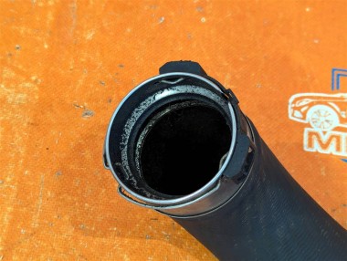 Патрубок интеркулера MERCEDES-BENZ CLS-класс C218/X218 (2010 - 2014) — Разборка Мерседес