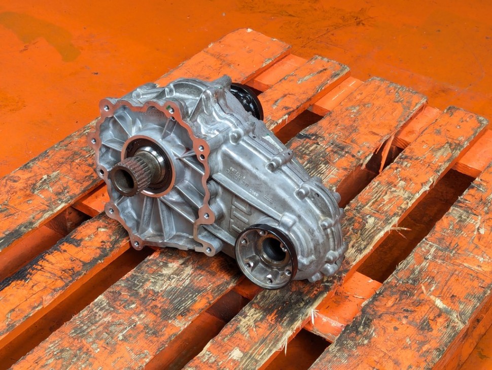 Раздаточная коробка MERCEDES-BENZ M-класс W166 (2011 - 2015) фото 1 &mdash; Разборка Мерседес