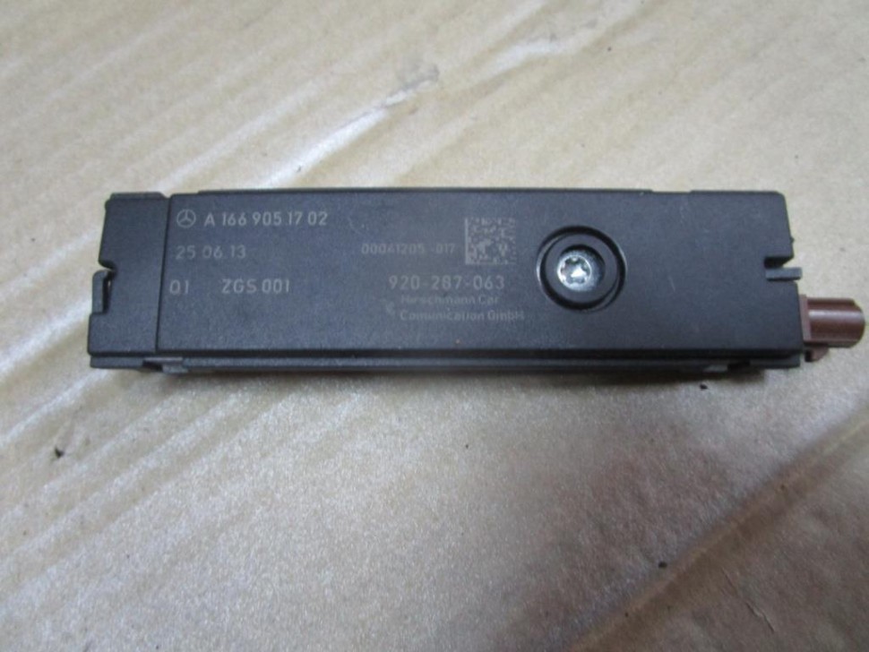 Усилитель антенны MERCEDES-BENZ CLA-класс C117/X117 (2013 - 2016) фото 1 — Разборка Мерседес