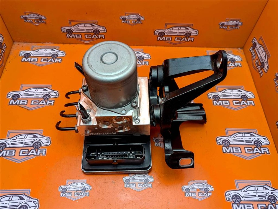 Блок ABS MERCEDES-BENZ GLE-класс V167 (2018 - 2024) фото 1 — Разборка Мерседес