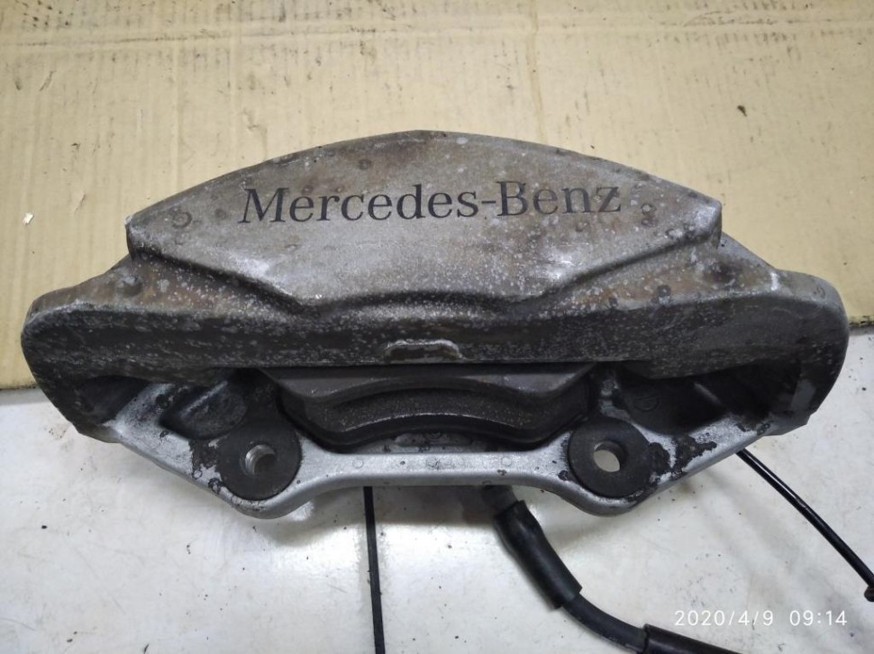 Суппорт передний правый MERCEDES-BENZ C-класс W205/S205/C205/A205 (2014 - 2018) фото 1 — Разборка Мерседес