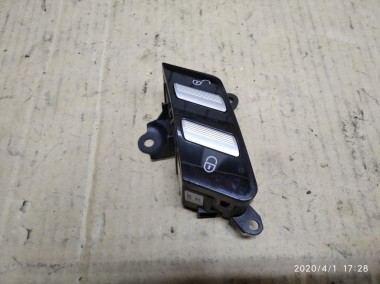 Кнопка блокировки дверей MERCEDES-BENZ S-класс W221 (2005 - 2009) — Разборка Мерседес