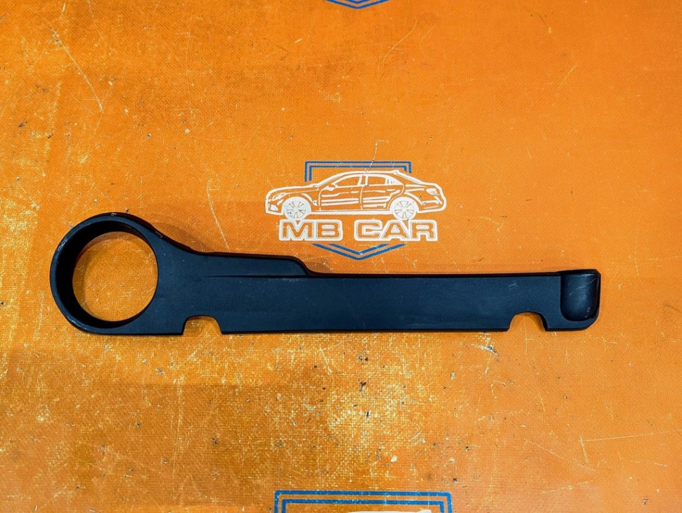 Крышка двигателя декоративная MERCEDES-BENZ C-класс AMG W205/S205/C205/A205 (2014 - 2018) фото 1 — Разборка Мерседес