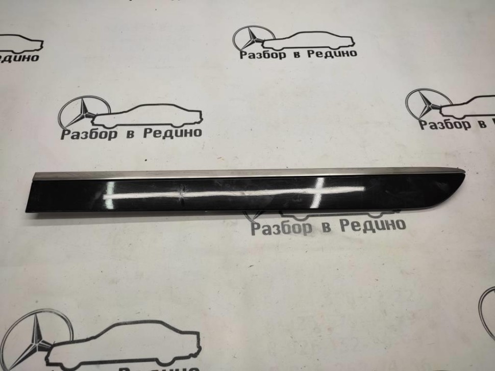 Молдинг двери MERCEDES-BENZ M-класс W164 рестайлинг (2008 - 2011) фото 1 — Разборка Мерседес