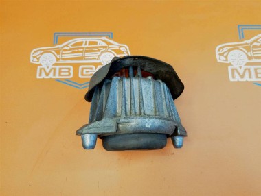 Опора двигателя MERCEDES-BENZ E-класс W212/S212/C207/A207 рестайлинг (2013 - 2016) — Разборка Мерседес