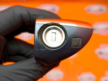 Личинки дверей MERCEDES-BENZ CLK-класс C209/A209 (2002 - 2005) — Разборка Мерседес