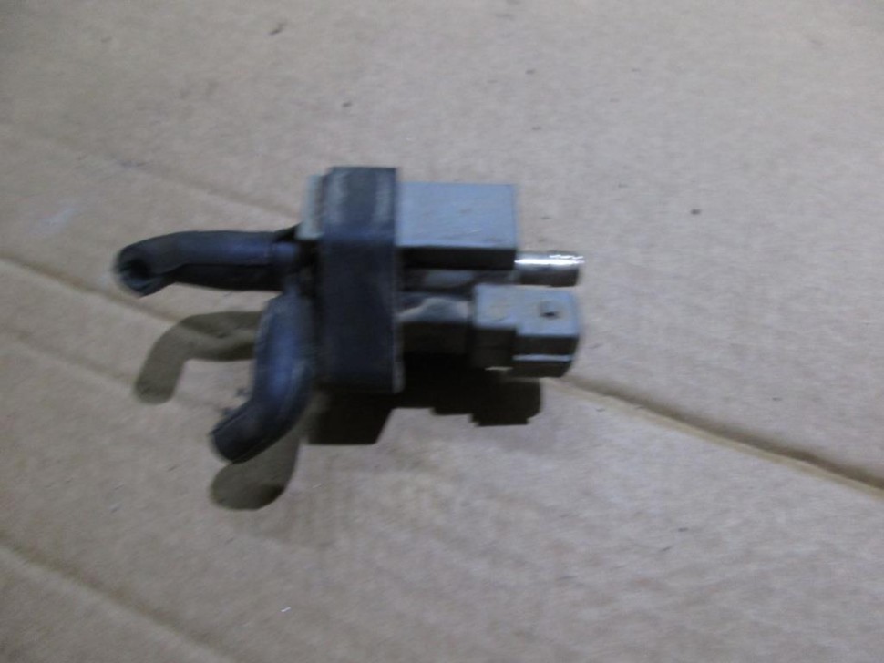 Клапан электромагнитный MERCEDES-BENZ S-класс W220 (1998 - 2005) фото 1 — Разборка Мерседес