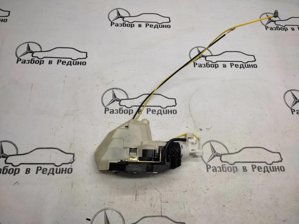 Замок двери задней правой MERCEDES-BENZ S-класс W220 (1998 - 2005) фото 1 — Разборка Мерседес