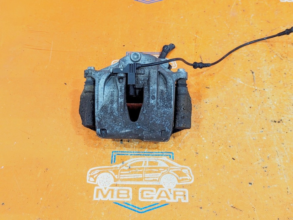 Суппорт передний правый MERCEDES-BENZ E-класс W211/S211 (2002 - 2006) фото 1 — Разборка Мерседес