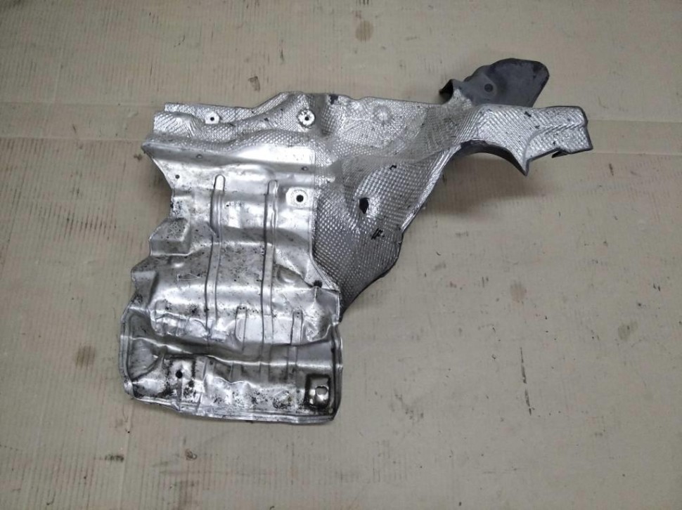 Защитный экран MERCEDES-BENZ B-класс W246 рестайлинг (2014 - 2018) фото 1 — Разборка Мерседес