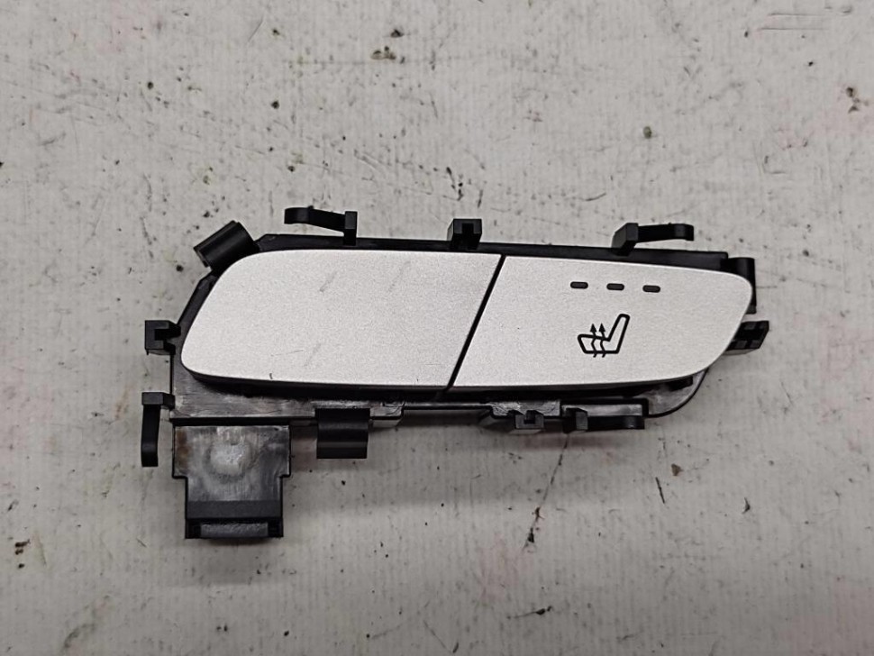 Кнопка обогрева сидений MERCEDES-BENZ GLC-класс X253 (2015 - 2019) фото 1 — Разборка Мерседес