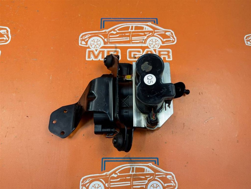 Блок клапанов гидроподвески MERCEDES-BENZ S-класс W221 рестайлинг (2009 - 2013) фото 1 — Разборка Мерседес