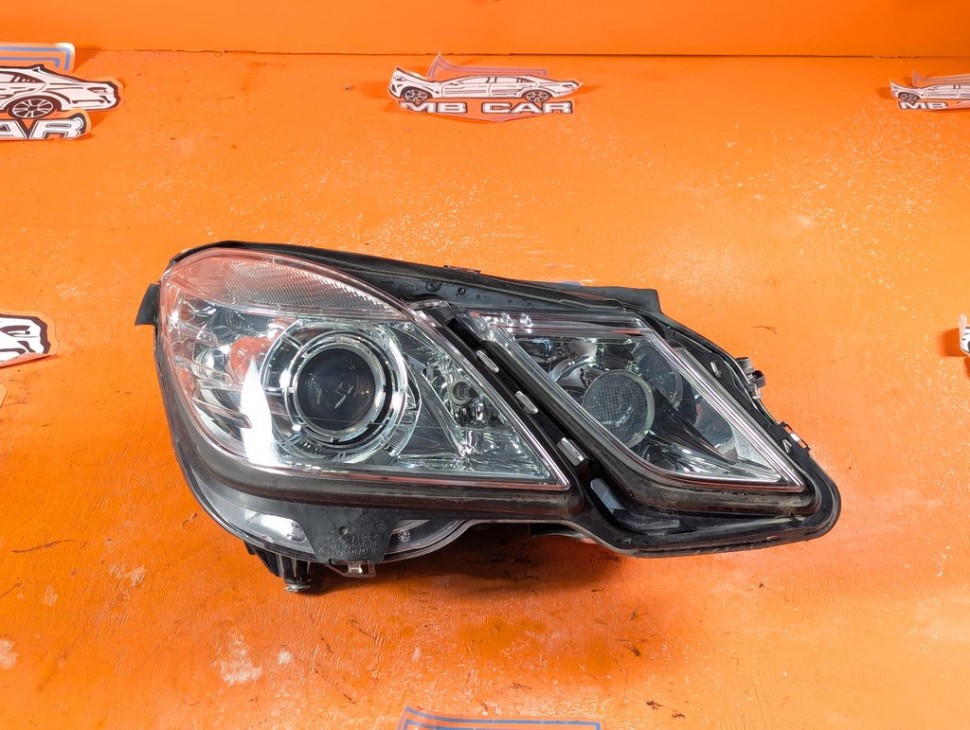 Фара правая MERCEDES-BENZ E-класс W212/S212/C207/A207 (2009 - 2013) фото 1 &mdash; Разборка Мерседес