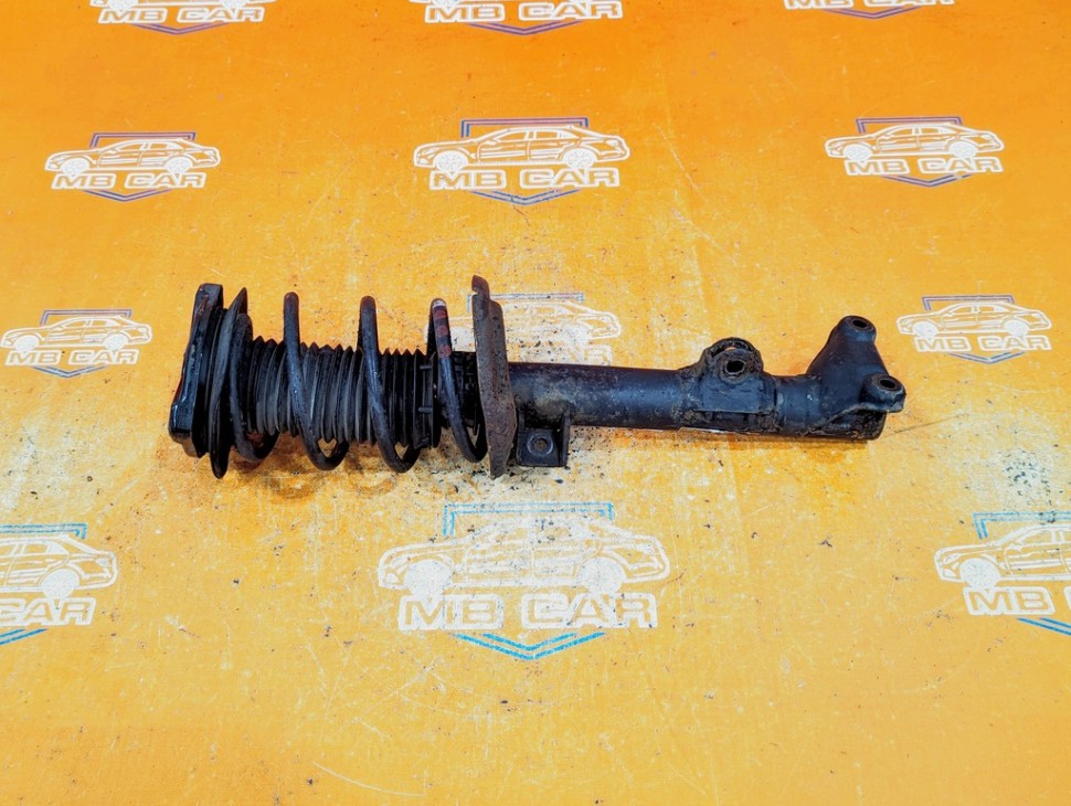 Стойка передняя MERCEDES-BENZ C-класс W204/S204 (2006 - 2011) фото 1 — Разборка Мерседес