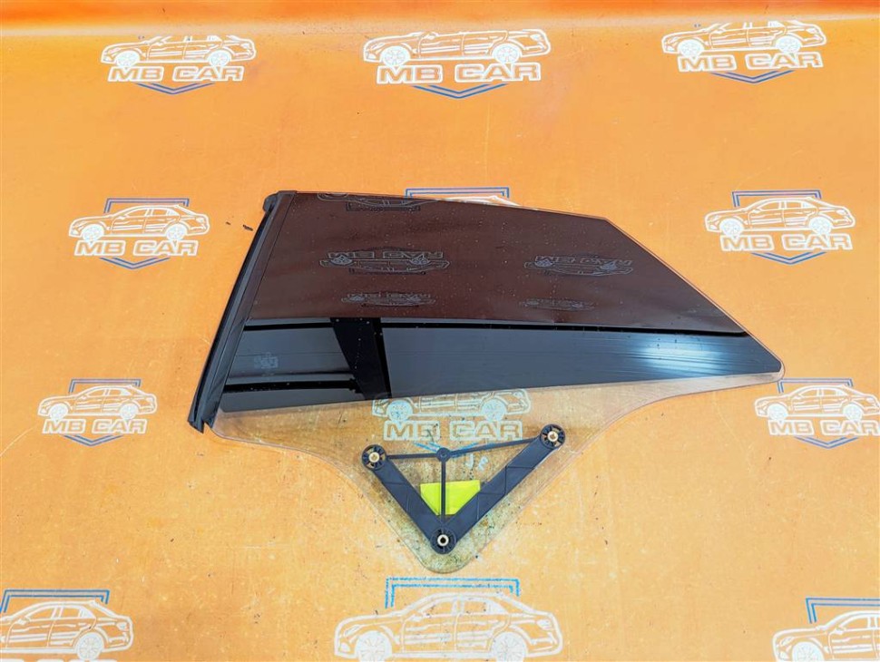 Стекло заднее левое MERCEDES-BENZ E-класс W213/S213/C238/A238 (2016 - 2021) фото 1 — Разборка Мерседес