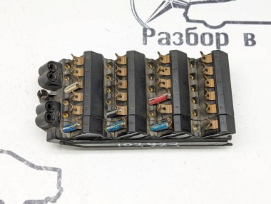 Блок предохранителей MERCEDES-BENZ W124 W124/S124/C124/A124 (1984 - 1993) — Разборка Мерседес