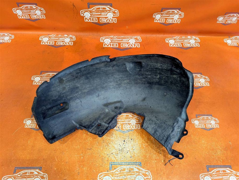 Подкрылок задний правый MERCEDES-BENZ C-класс W202/S202 (1993 - 1997) фото 1 — Разборка Мерседес