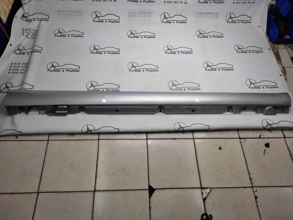 Порог пластиковый правый MERCEDES-BENZ C-класс W205/S205/C205/A205 (2014 - 2018) фото 1 — Разборка Мерседес