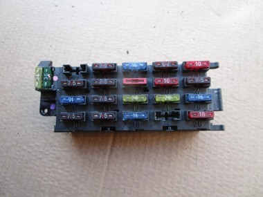 Блок предохранителей MERCEDES-BENZ S-класс W140 (1991 - 1998) — Разборка Мерседес