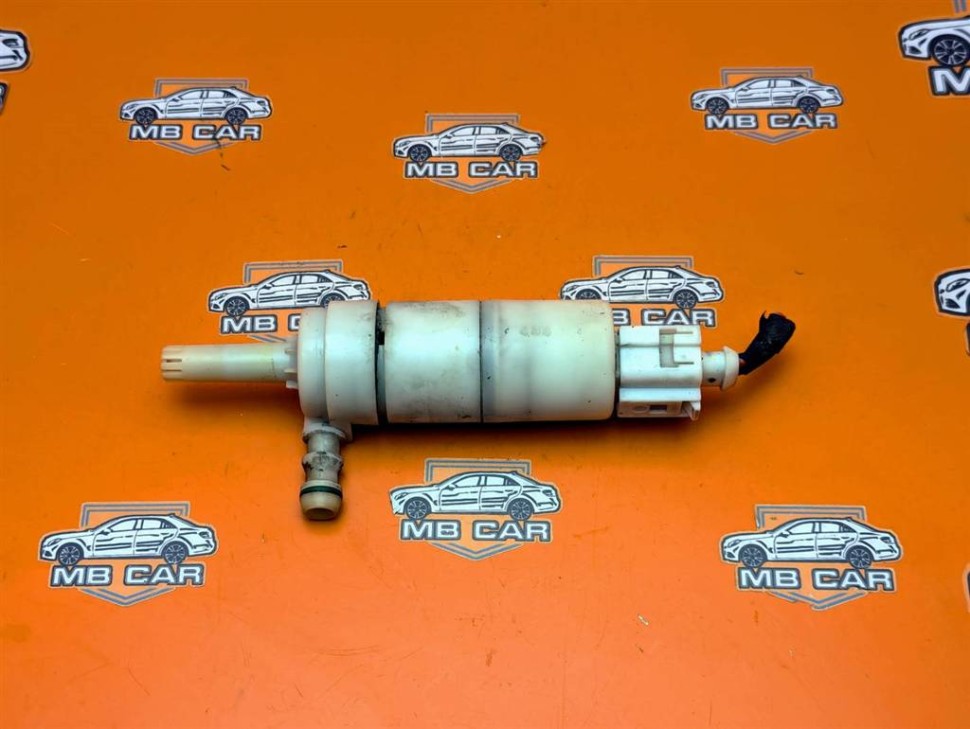 Насос омывателей MERCEDES-BENZ CLK-класс C209/A209 (2002 - 2005) фото 1 — Разборка Мерседес