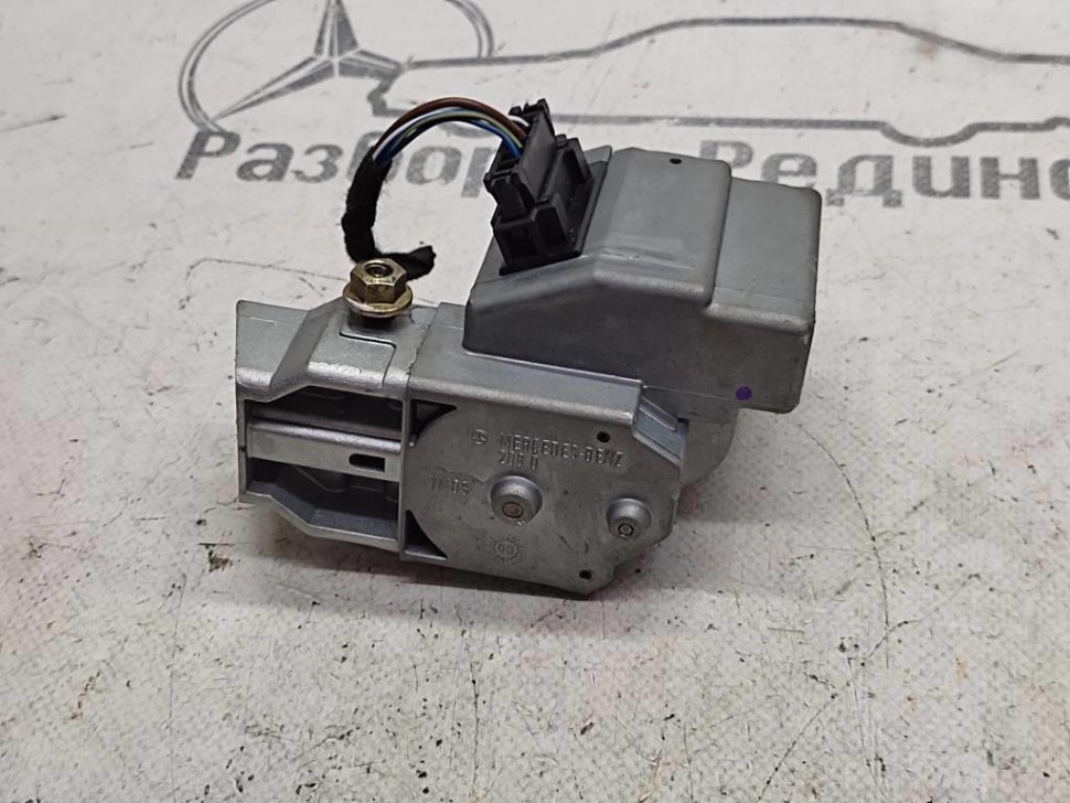 Блокиратор рулевого вала MERCEDES-BENZ CLK-класс C208/A208 рестайлинг (1999 - 2003) фото 1 — Разборка Мерседес