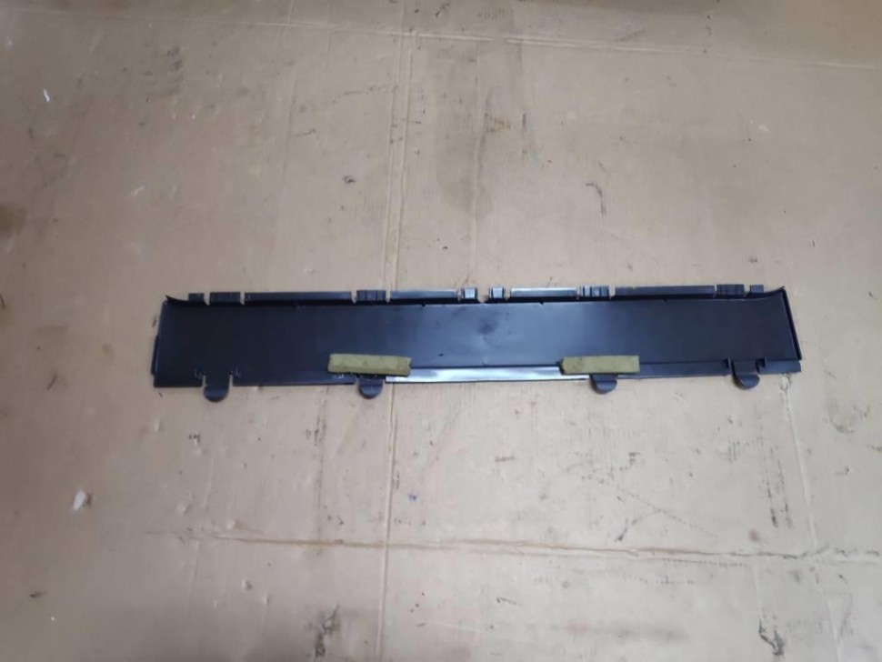 Накладка MERCEDES-BENZ E-класс W124/S124/C124/A124 (1984 - 1997) фото 1 — Разборка Мерседес