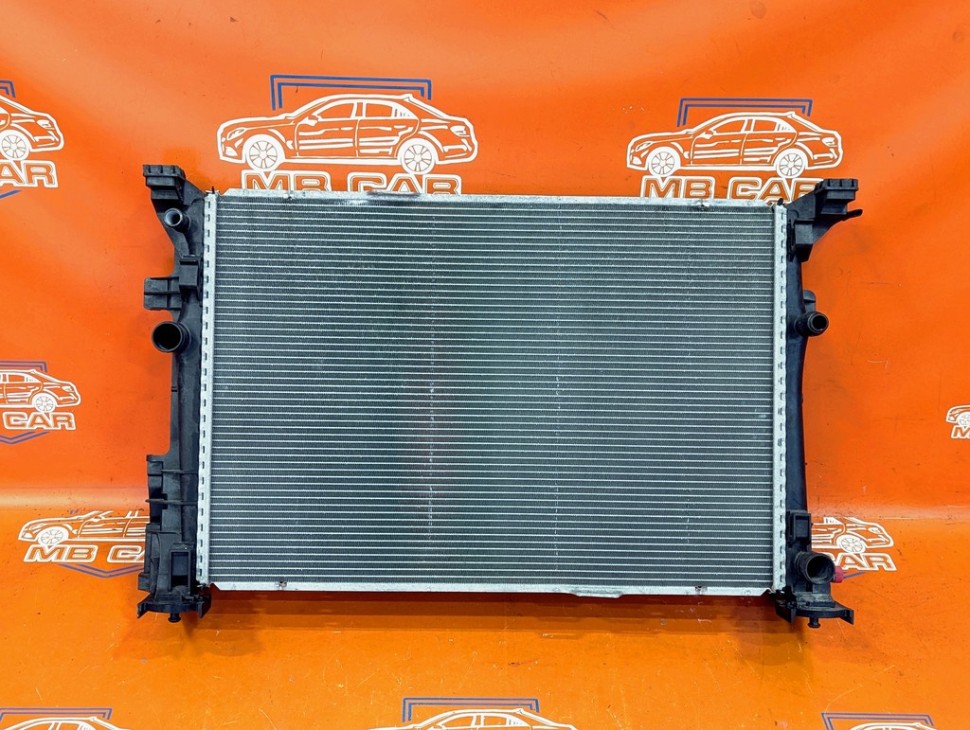 Радиатор MERCEDES-BENZ A-класс W176 (2012 - 2015) фото 1 — Разборка Мерседес