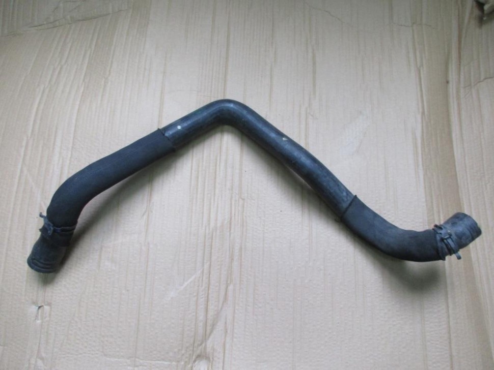 Патрубок радиатора MERCEDES-BENZ B-класс W245 (2005 - 2009) фото 1 — Разборка Мерседес