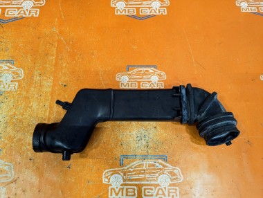 Патрубок воздушный MERCEDES-BENZ E-класс W124/S124/C124/A124 (1984 - 1997) — Разборка Мерседес