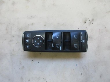 Блок кнопок стеклоподъемников MERCEDES-BENZ C-класс W204/S204 (2006 - 2011) — Разборка Мерседес