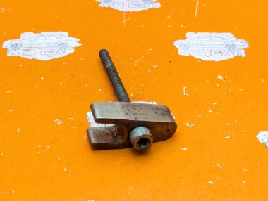 Кронштейн крепления форсунок MERCEDES-BENZ M-класс W166 (2011 - 2015) &mdash; Разборка Мерседес