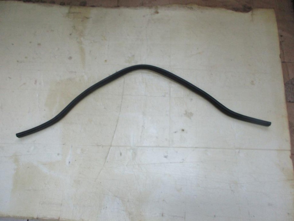 Уплотнитель моторного отсека MERCEDES-BENZ S-класс W221 (2005 - 2009) фото 1 — Разборка Мерседес