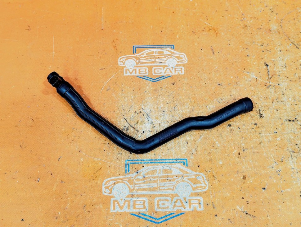 Трубка вентиляции картерных газов MERCEDES-BENZ C-класс W204/S204/С204 рестайлинг (2011 - 2015) фото 1 — Разборка Мерседес