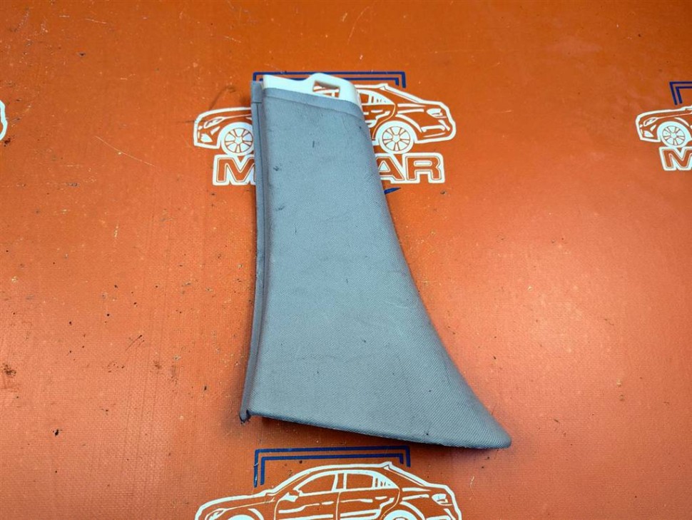 Накладка задней стойки MERCEDES-BENZ GL-класс X164 рестайлинг (2009 - 2012) фото 1 — Разборка Мерседес