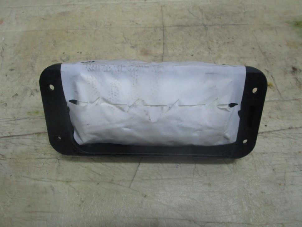 Подушка безопасности пасажирская MERCEDES-BENZ CLS-класс C218/X218 рестайлинг (2014 - 2017) фото 1 — Разборка Мерседес