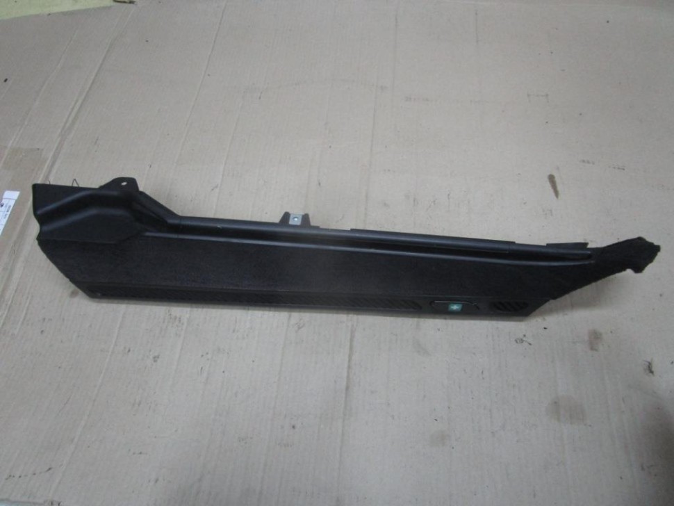 Направляющая шторки багажника MERCEDES-BENZ C-класс W203/S203/CL203 рестайлинг (2004 - 2008) фото 1 — Разборка Мерседес