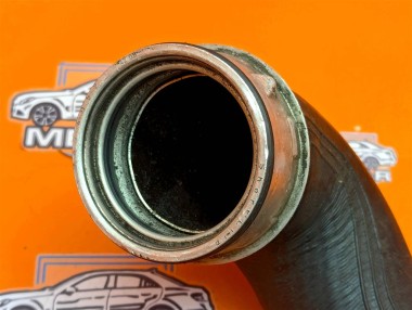 Патрубок интеркулера MERCEDES-BENZ CLK-класс C209/A209 (2002 - 2005) — Разборка Мерседес